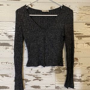 Long-sleeve Dark Gray Cropped Shirt